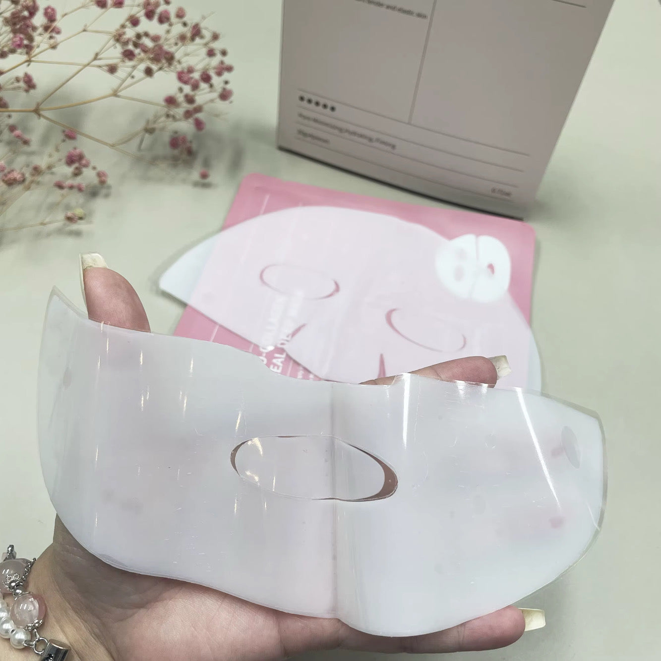 BelleVita Collagen face mask- Hydrating, firming, and brightening skincare Treatment for all skin types- Single use sheet mask with anti-aging benefits.