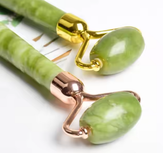 BelleVita Jade Roller & Gua Sha Set- Natural facial massage tool for lymphatic drainage, Anti aging and glowing skin cooling greenstone, Face and neck skin care set.